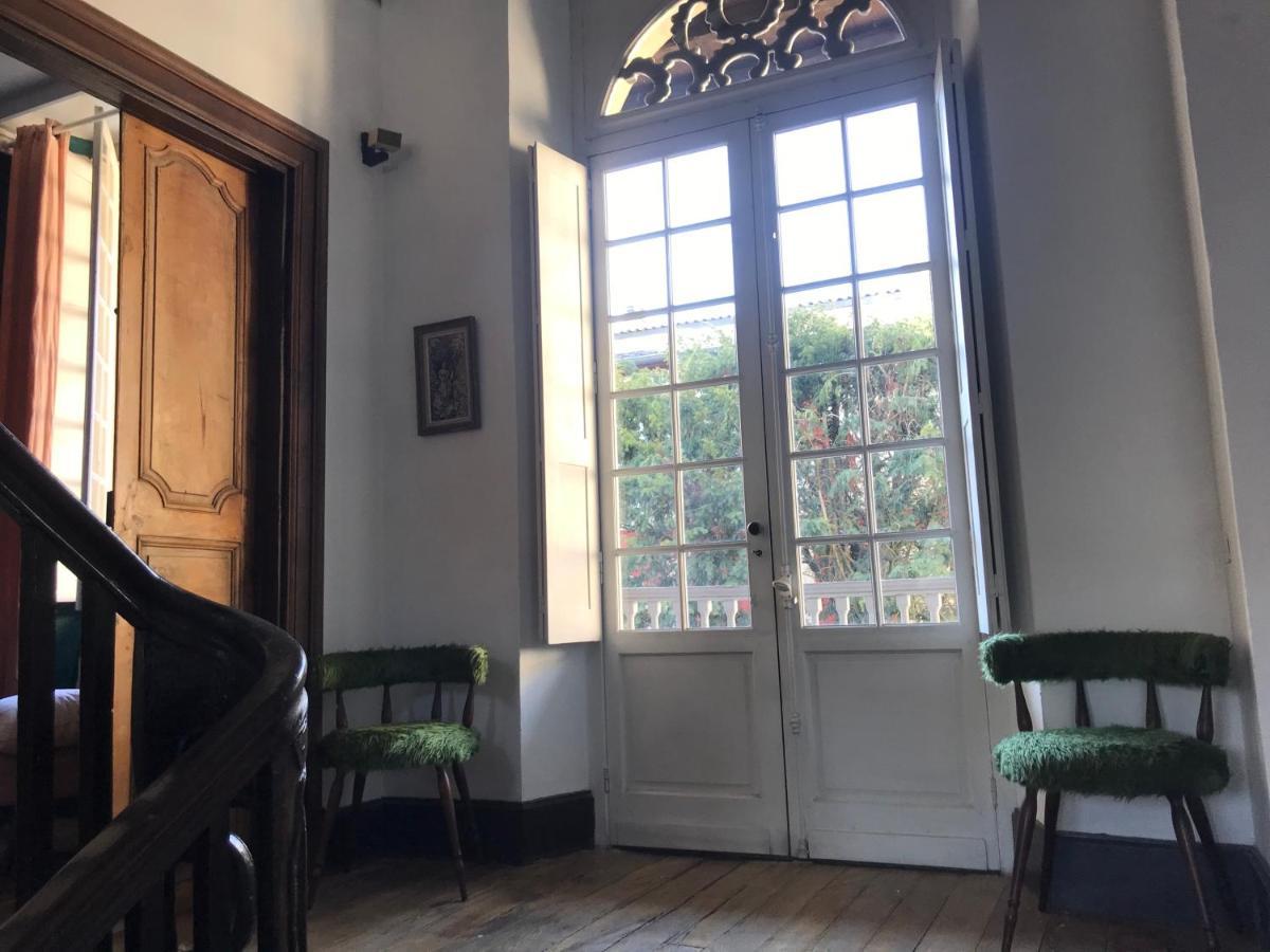 La Maison Aux Murs Anciens Et Ses Chambres Tarbes Exteriér fotografie