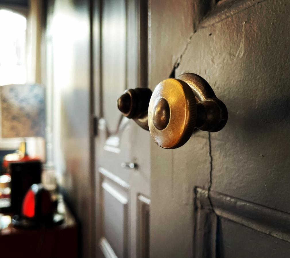 La Maison Aux Murs Anciens Et Ses Chambres Tarbes Exteriér fotografie